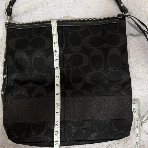 Coach Shoulder Bag - Picture 5 of 6